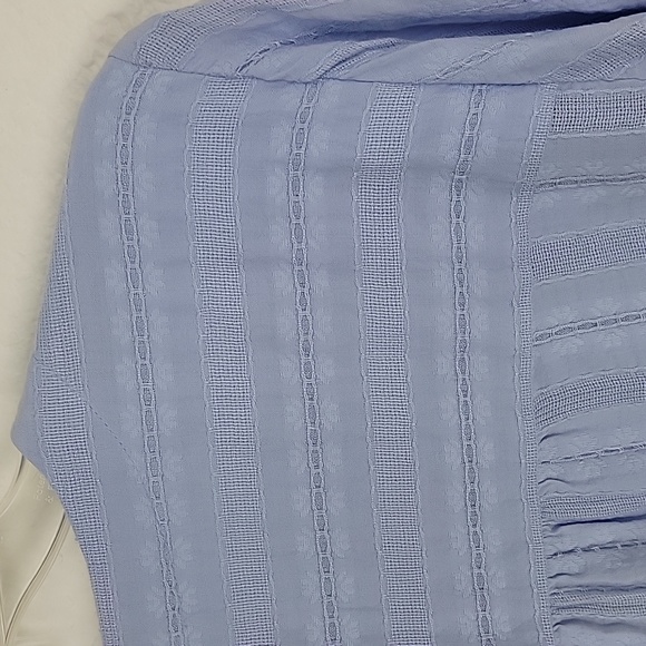 J. Jill buttoned front V-neck blouse light blue size medium - Picture 10 of 11